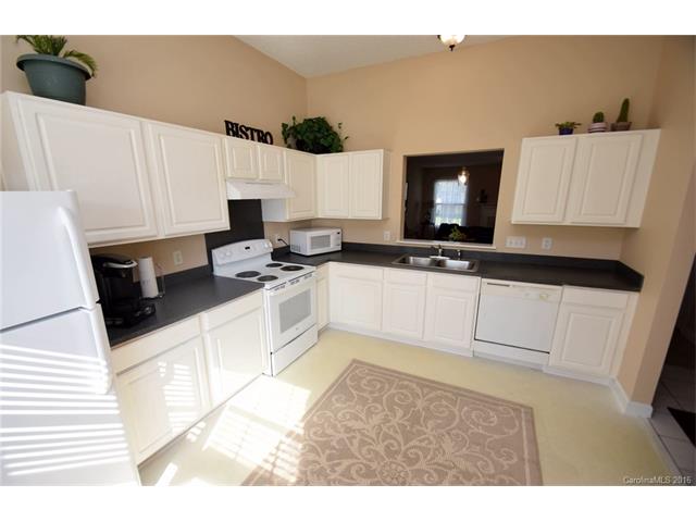 4700 Pickford Ct