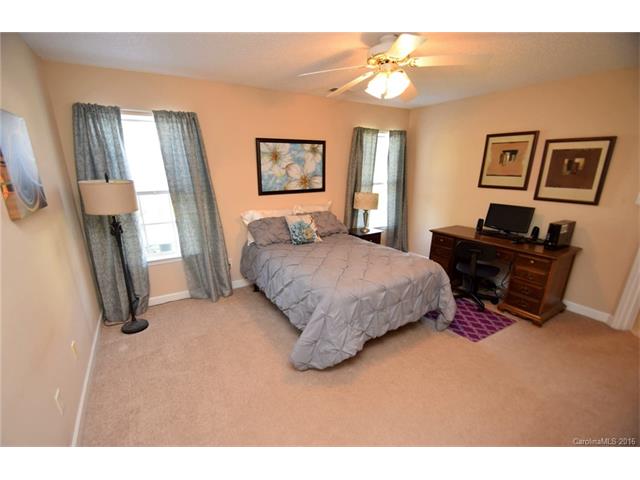 4700 Pickford Ct