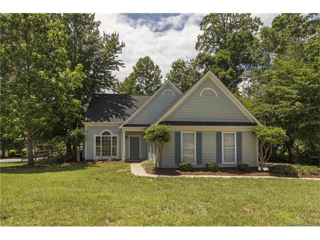 For Sale: 103 Summerbrook Ln Mooresville, NC 28117