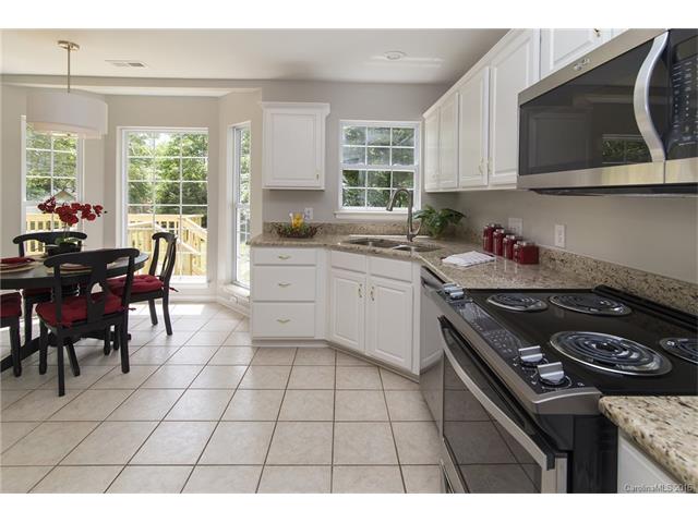 For Sale: 103 Summerbrook Ln Mooresville, NC 28117