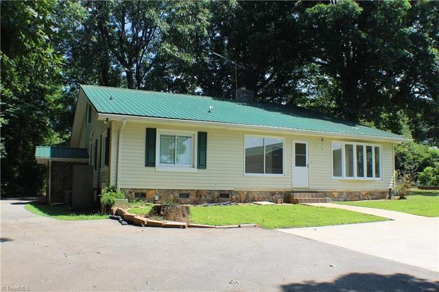 902 Stonewyck Dr
