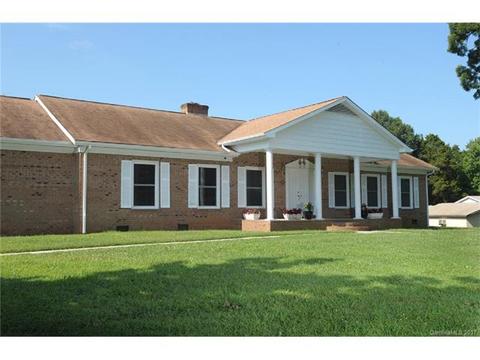 902 Stonewyck Dr