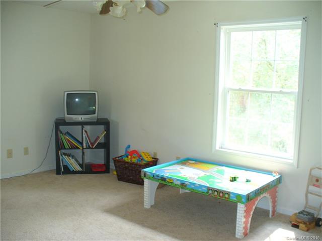 119 Tree Top Ct