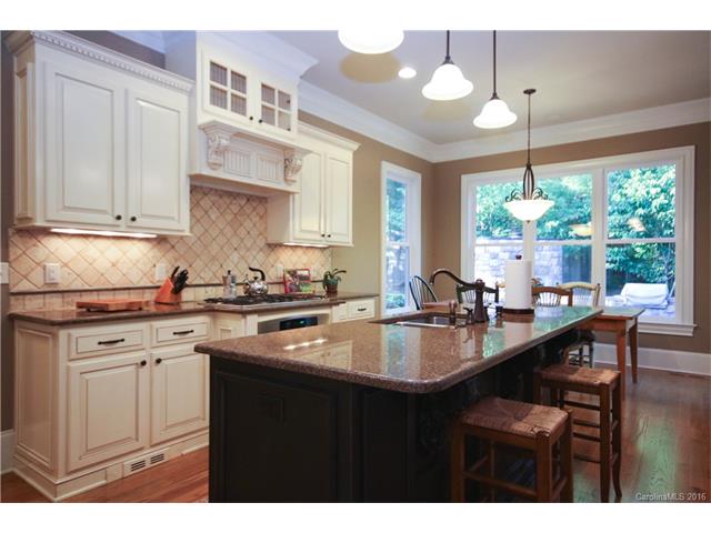 For Sale: 172 Ashmore Cir #APT 123 Troutman, NC 28166