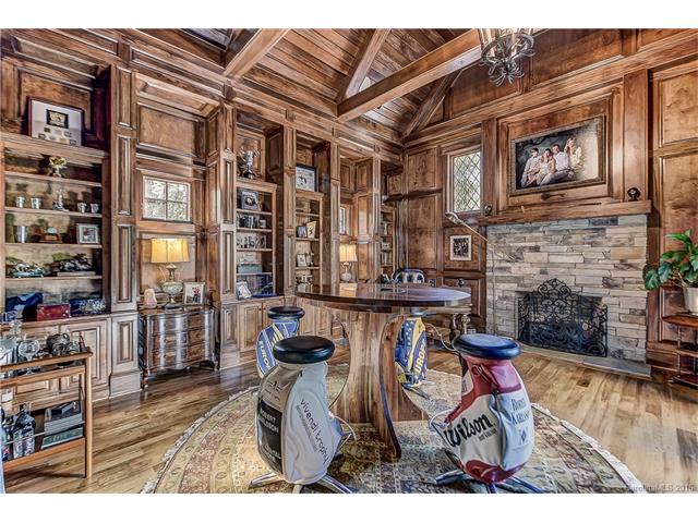 8712 Chewton Glen Dr