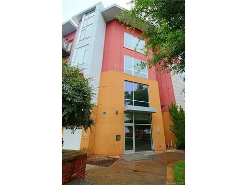 1133 Metropolitan Ave #307