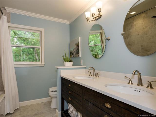 For Sale: 512 Olmsted Park Pl Charlotte, NC 28203