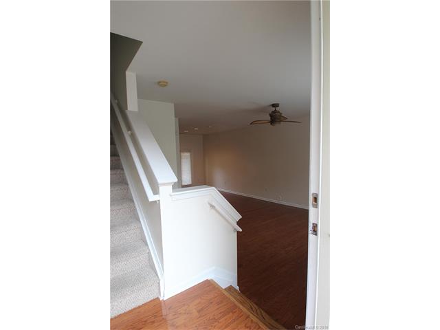 2220 Vision Dr #11