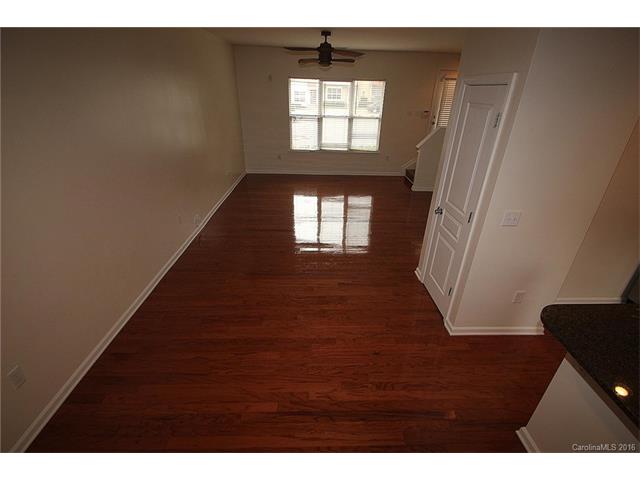 2220 Vision Dr #11