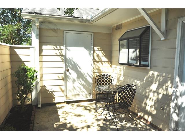 For Sale: 9247 N Vicksburg Park Ct #9247 Charlotte, NC 28210