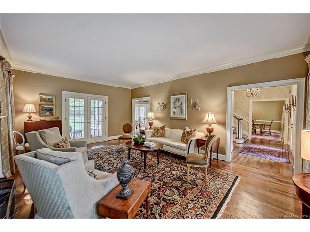 2730 Meade Ct