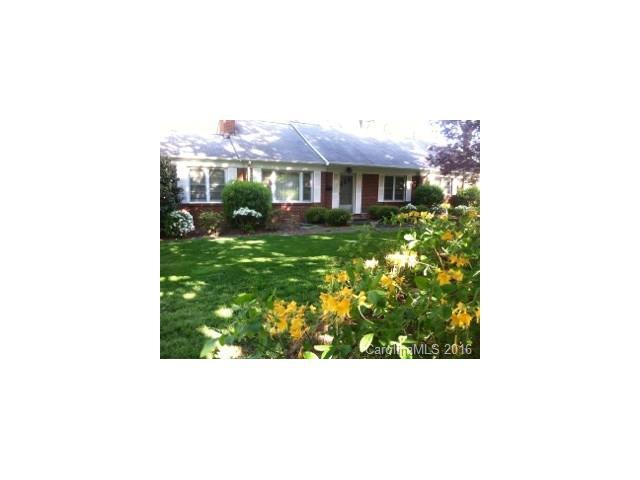 1840 Sharon Ln