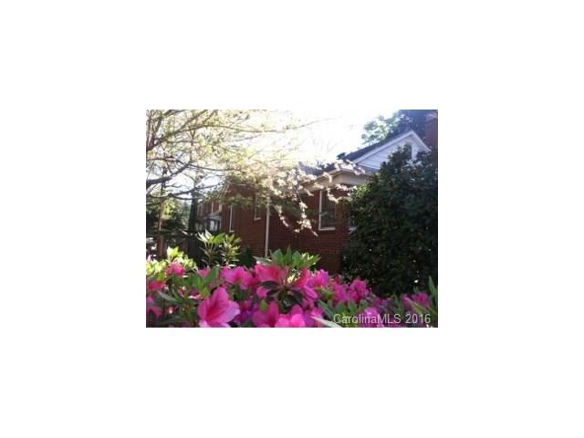 1840 Sharon Ln