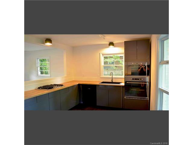 For Sale: 3008 Ivydale Dr Charlotte, NC 28212