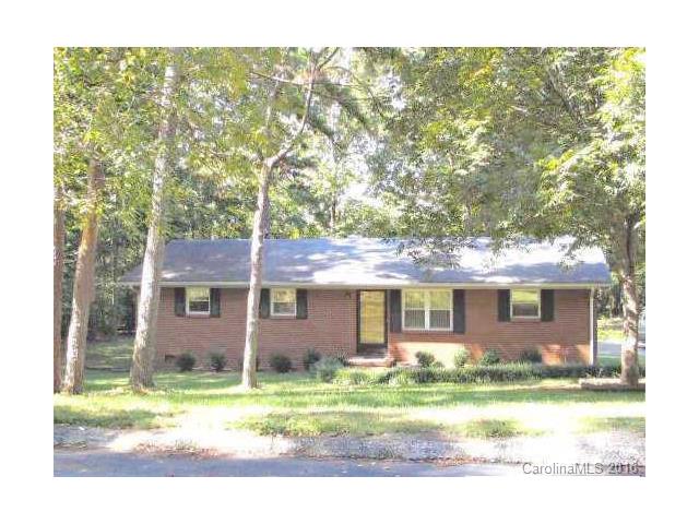For Sale: 1400 Lake Way Dr Charlotte, NC 28214
