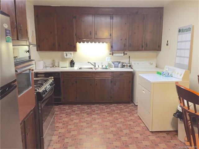 For Sale: 1400 Lake Way Dr Charlotte, NC 28214
