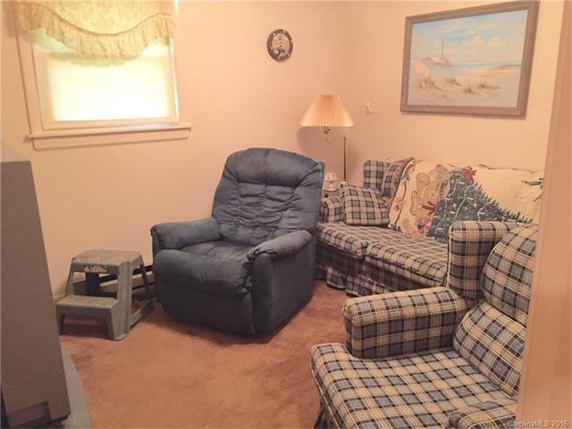 For Sale: 1400 Lake Way Dr Charlotte, NC 28214
