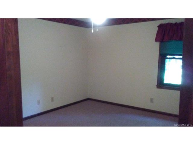 For Sale: 7904 Robinson Church Rd Charlotte, NC 28215
