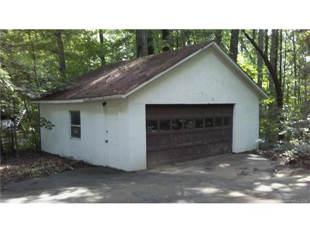 For Sale: 7904 Robinson Church Rd Charlotte, NC 28215