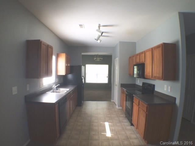 For Sale: 4506 Carnfeld Ln Charlotte, NC 28215