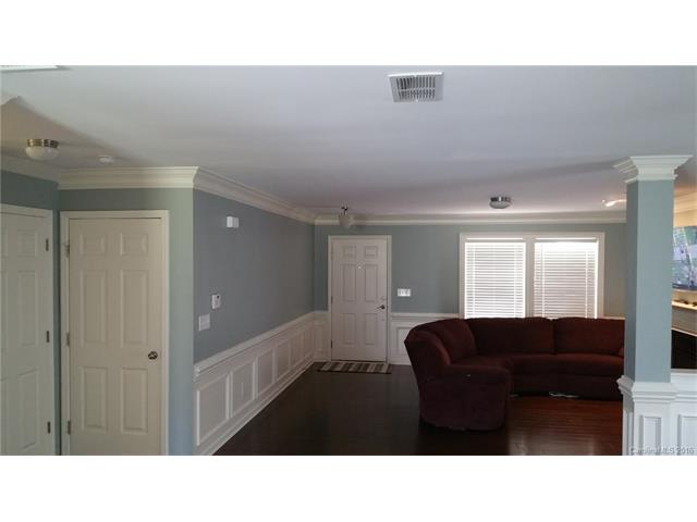 7928 Ponderosa Pine Ln