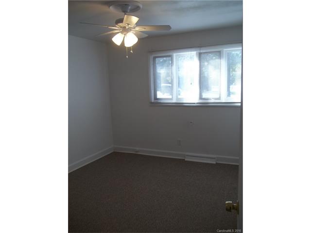 3701 Castlerock Dr