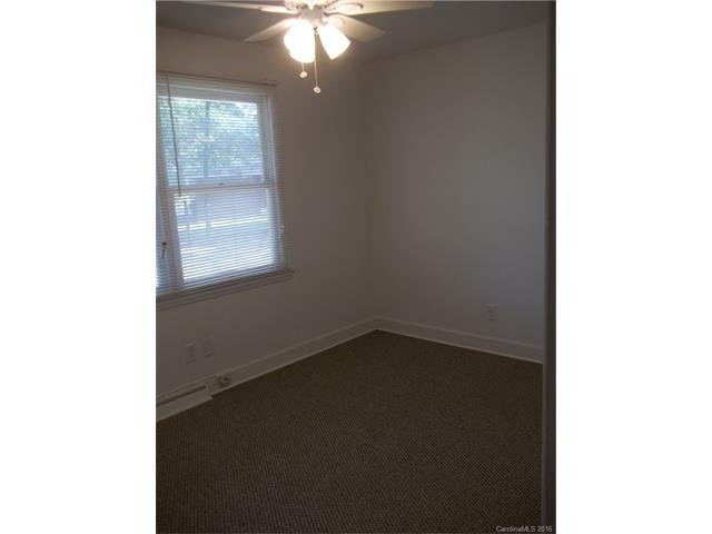 3701 Castlerock Dr