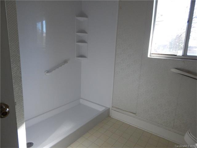 3800 Atlas Dr