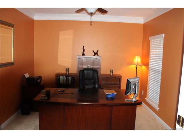 For Sale: 3140 Amesbury Hill Dr Charlotte, NC 28269