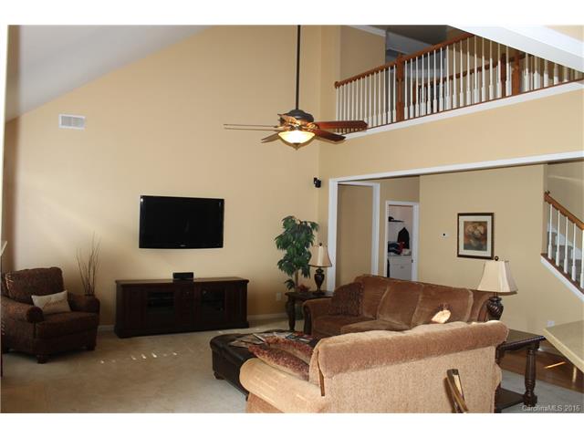 For Sale: 3140 Amesbury Hill Dr Charlotte, NC 28269