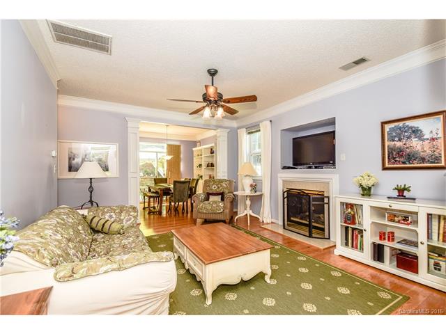 Public Record: 6918 Lowen Rd Charlotte, NC 28269