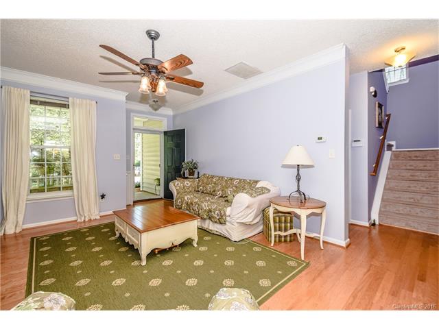 Public Record: 6918 Lowen Rd Charlotte, NC 28269