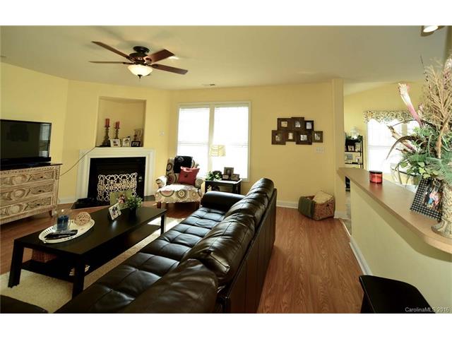 1942 Wilburn Park Ln
