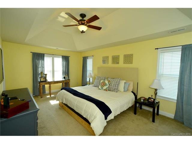 1942 Wilburn Park Ln
