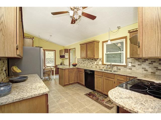 6401 Woodshed Cir, Charlotte NC 28270