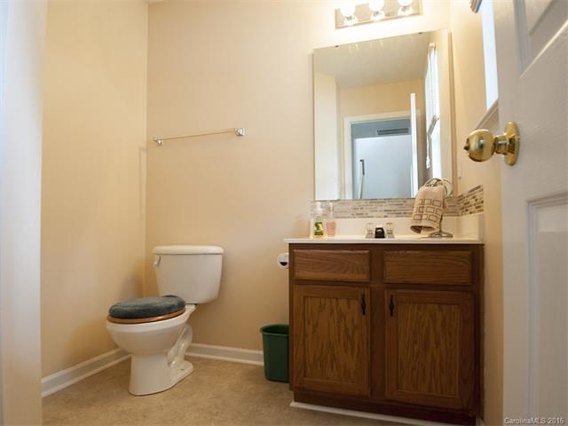 For Sale: 13108 Rothe House Rd Charlotte, NC 28273