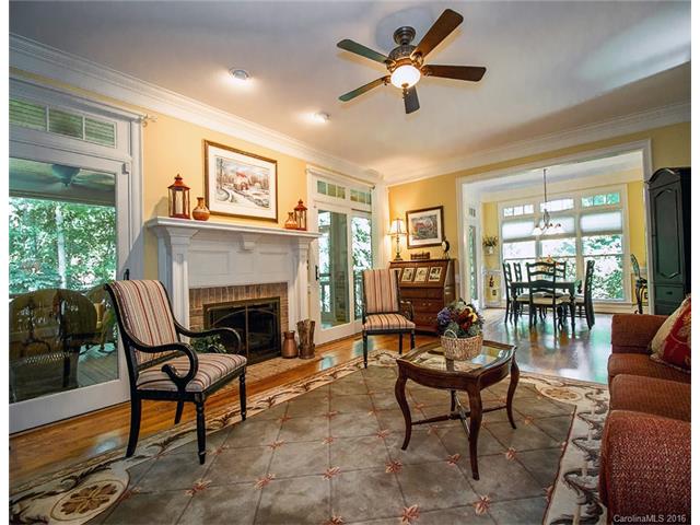 For Sale: 6618 Seton House Ln Charlotte, NC 28277