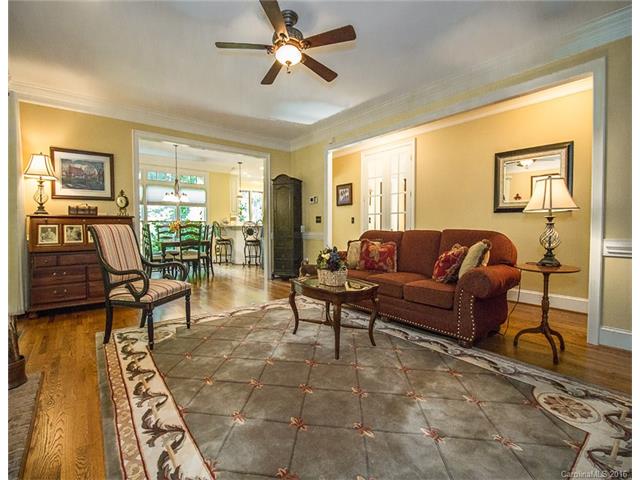 For Sale: 6618 Seton House Ln Charlotte, NC 28277