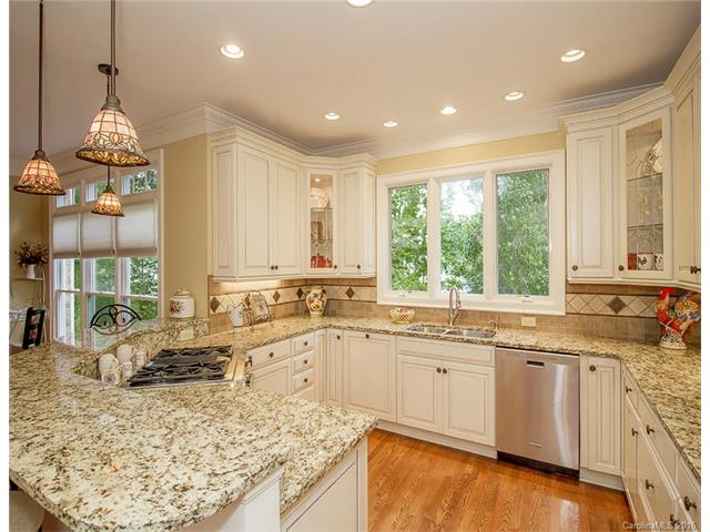 For Sale: 6618 Seton House Ln Charlotte, NC 28277