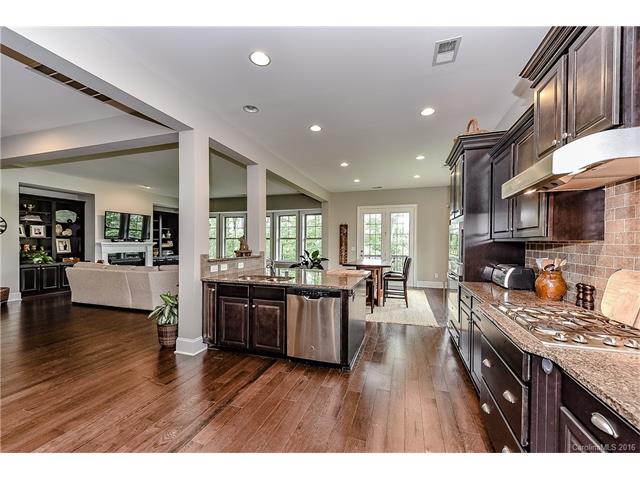 For Sale: 16521 Governors Club Ct Charlotte, NC 28278