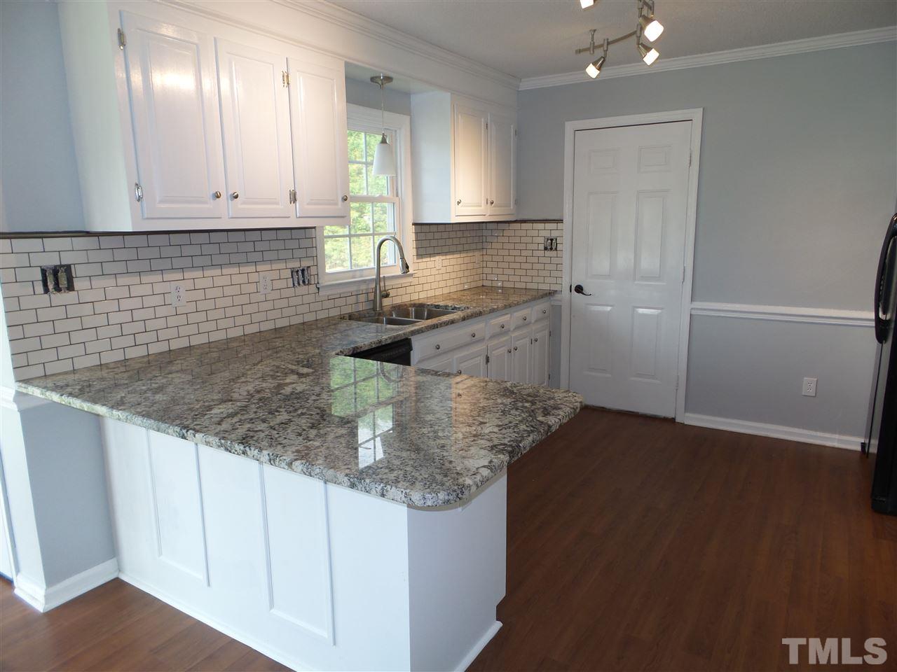 809 Davis Dr