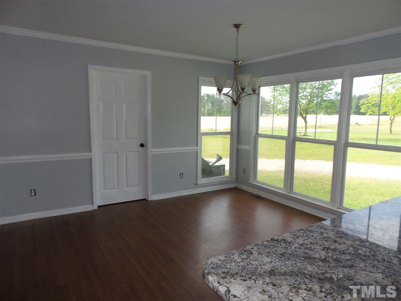 809 Davis Dr