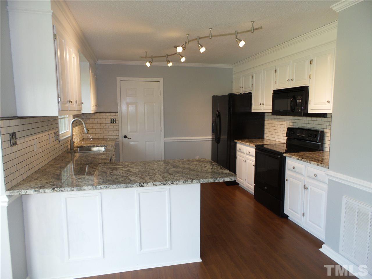 809 Davis Dr