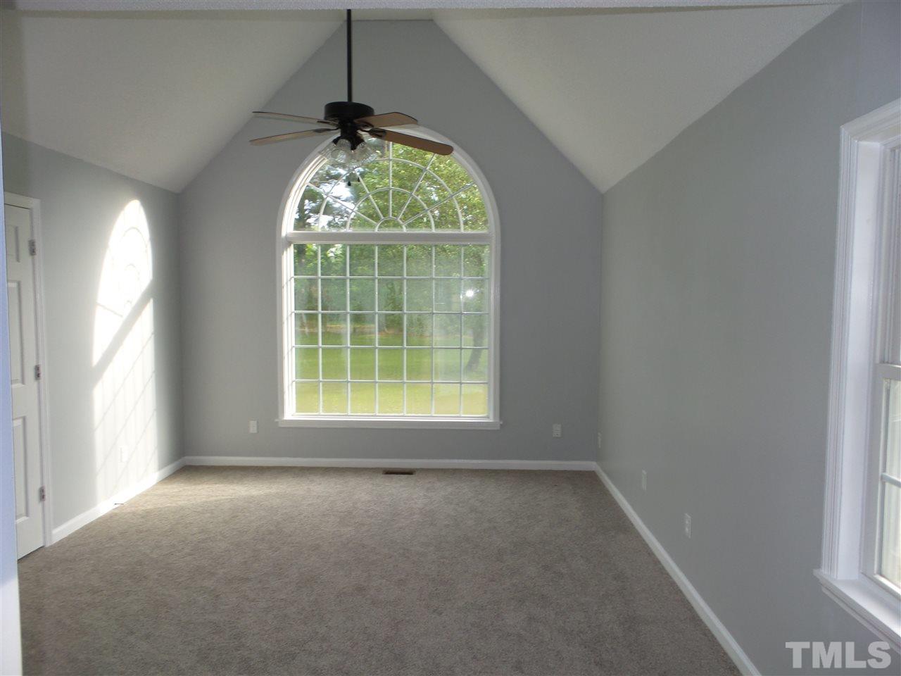 809 Davis Dr