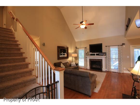 86 Falling Water Rd