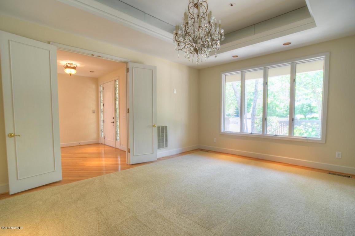 336 Stradleigh Rd