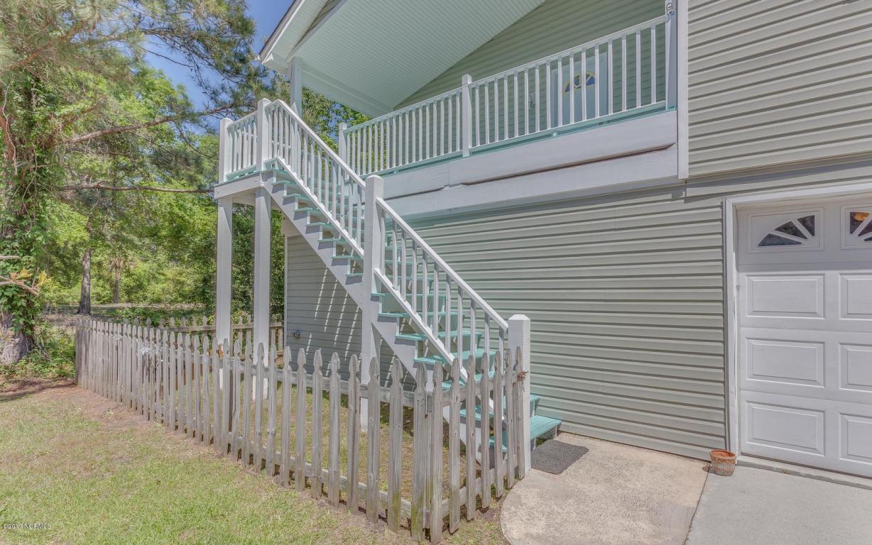 1003 Waterview Pl