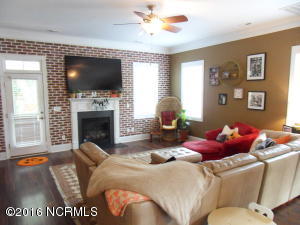 1724 Tall Mast Ct
