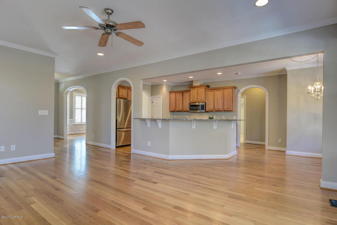 659 Belhaven Dr