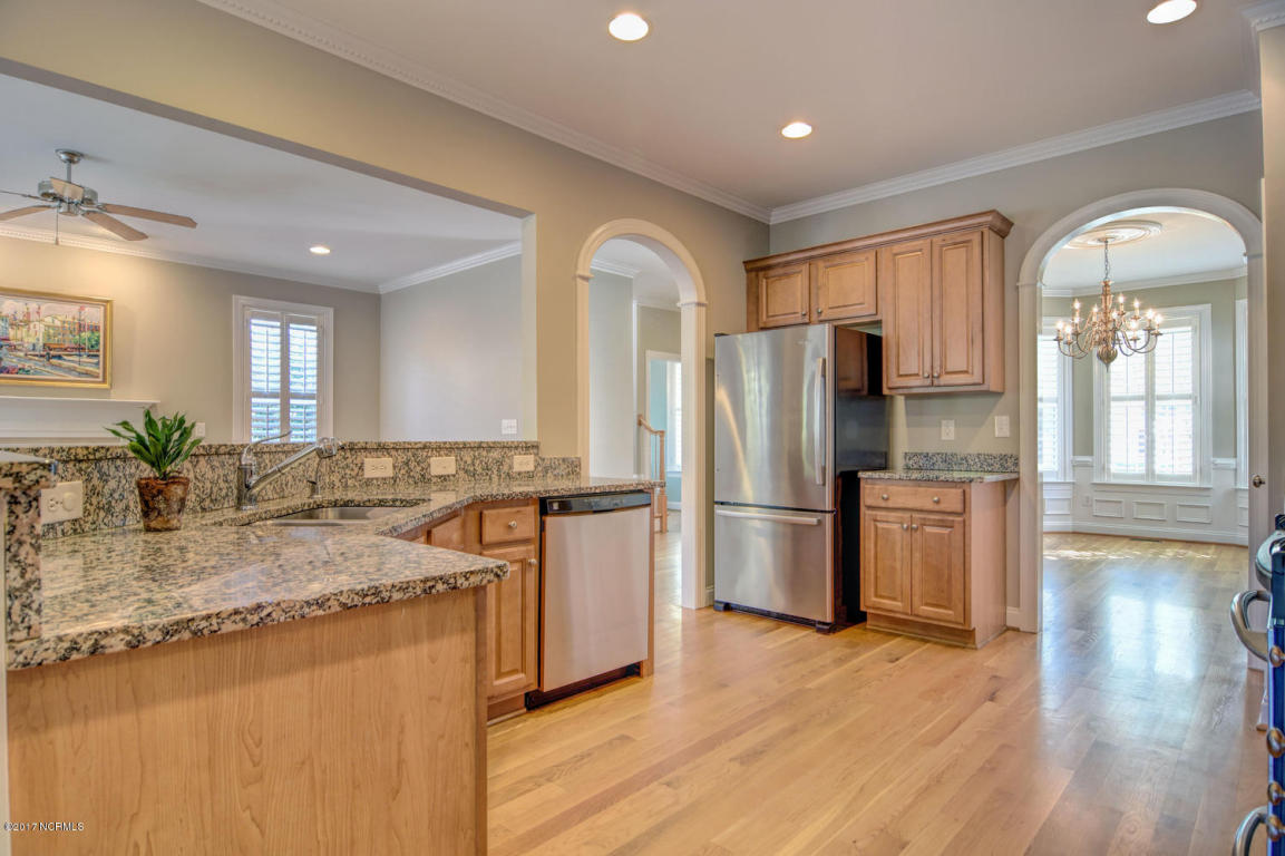 659 Belhaven Dr